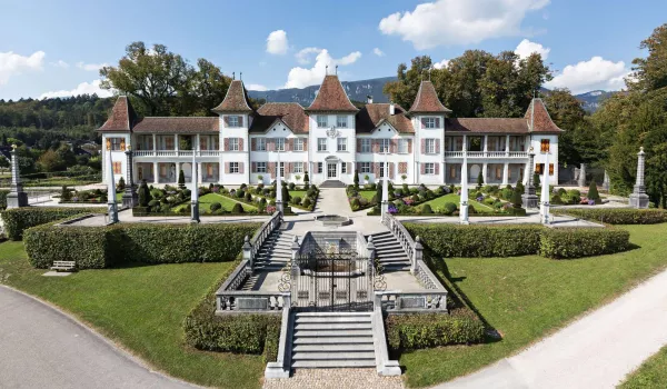 01_Schloss_Waldegg_Titelbild.jpg