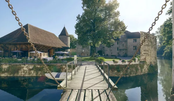 3_hof-schloss-hallwyl-copyright-aargau-tourismus.jpg