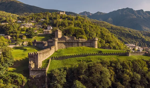 Fortezza di Bellinzona_Castello di Montebello_redesignswiss.ch.jpg