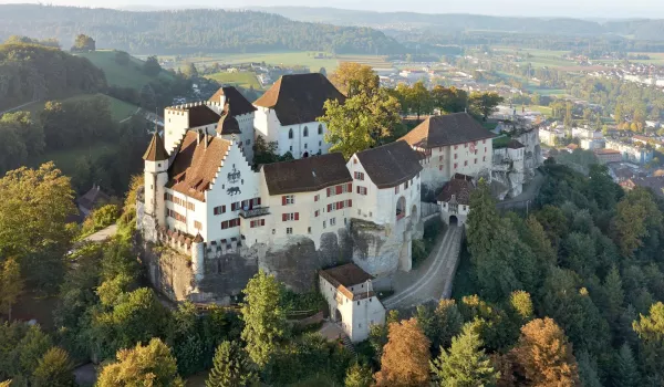 HAUPTBILD-schloss-lenzburg.jpg