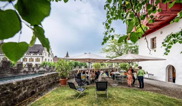 MBZ Bistro auf Schloss Terrasse@witzgall.ch.jpg